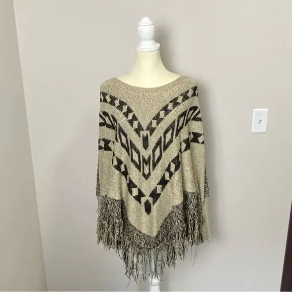 Maurices Boho Southwestern Knit Pancho Shawl W/ Fringe Sweater Women's Size L/XL - Picture 6 of 13